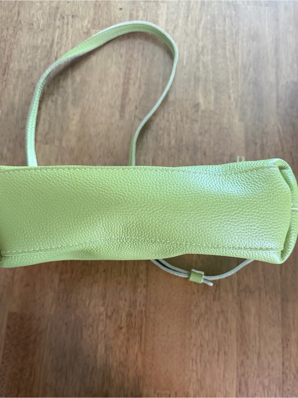 Portland Leather Goods Large Poppy- Leather Crossbody Bag - Picture 3 of 4